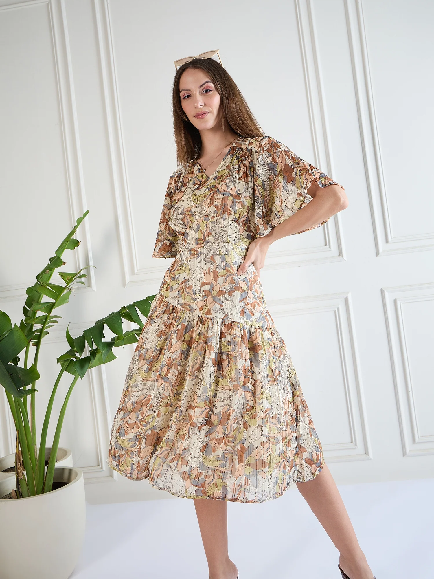 Chic Beige Printed Midi Dress with Pockets | VINTAGE - Image 5