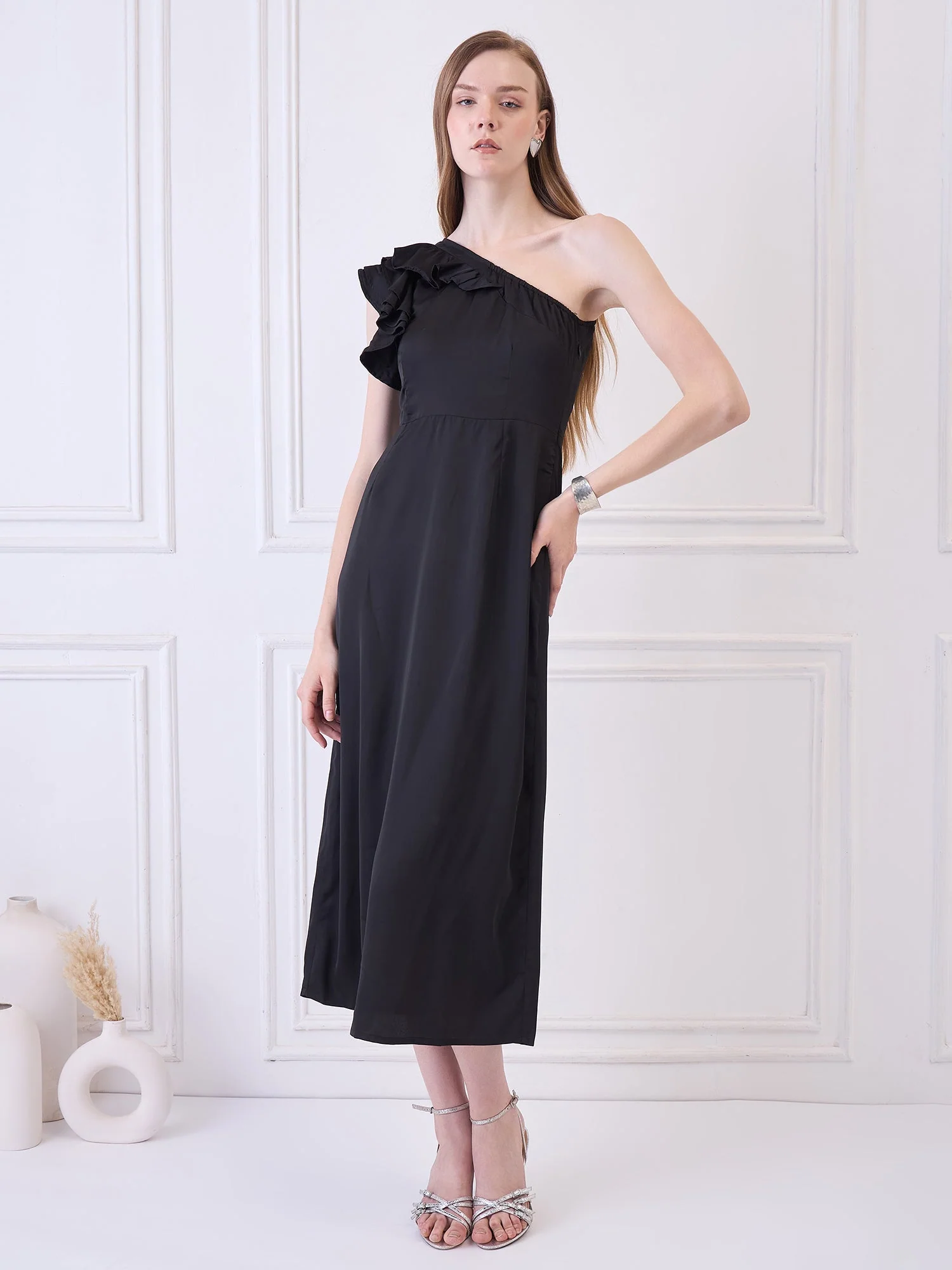 Elegant Black One Shoulder Long Dress | JENNY - Image 4