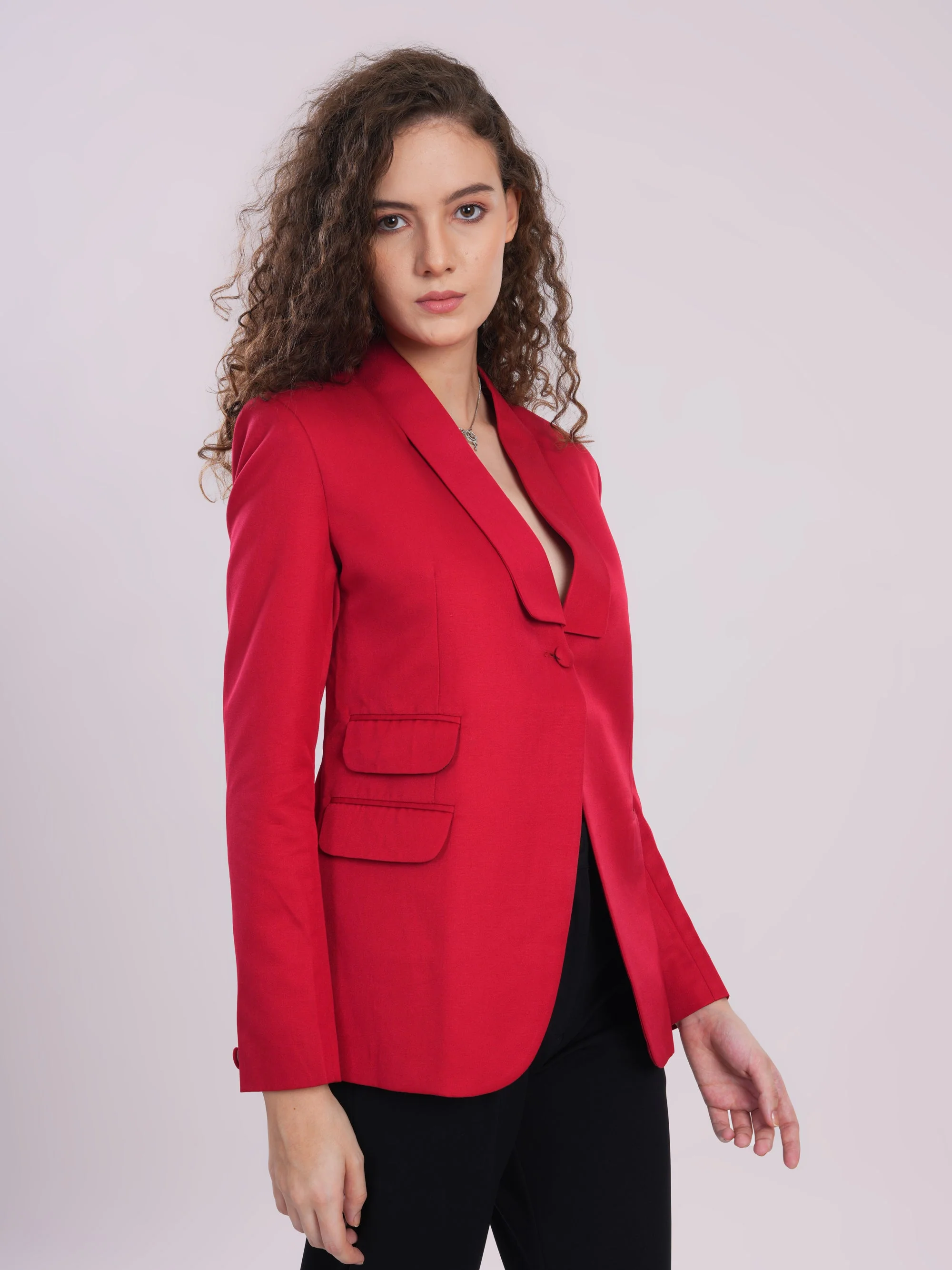 Red hot. Red bold. Red flawless. - Image 4