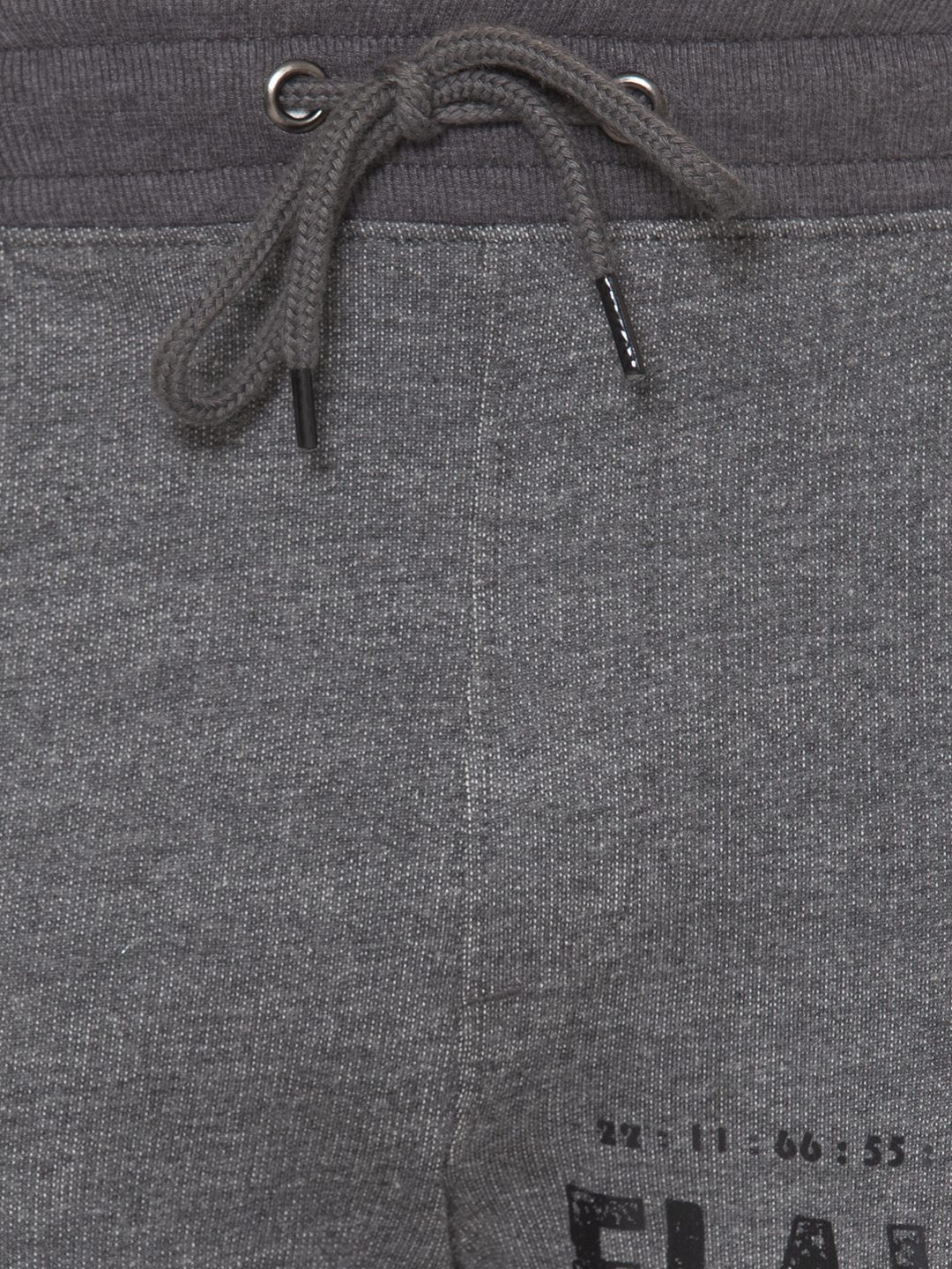 Flawless Elevate Casual Look with Trendy Jogger - Image 3