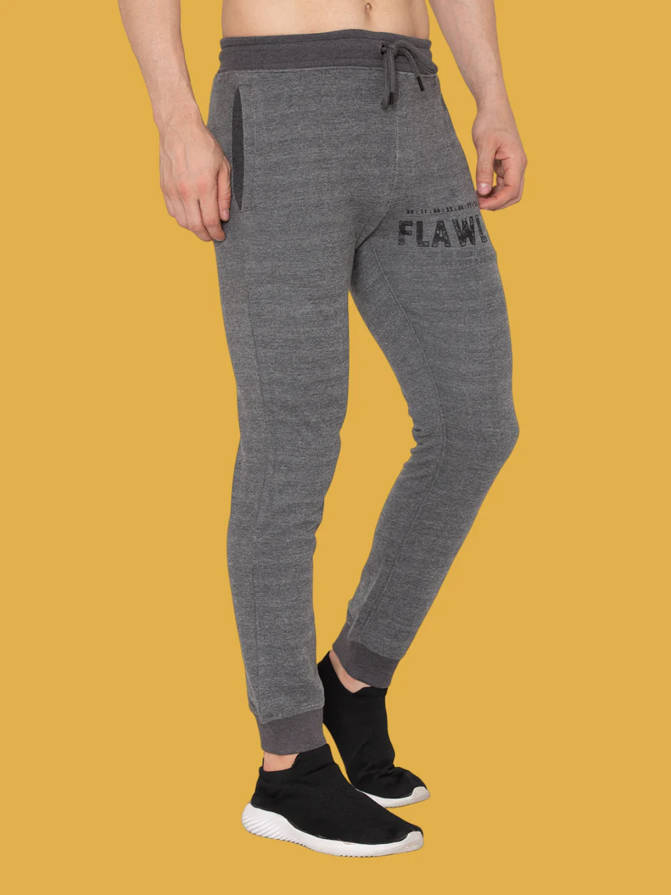 Flawless Elevate Casual Look with Trendy Jogger - Image 5