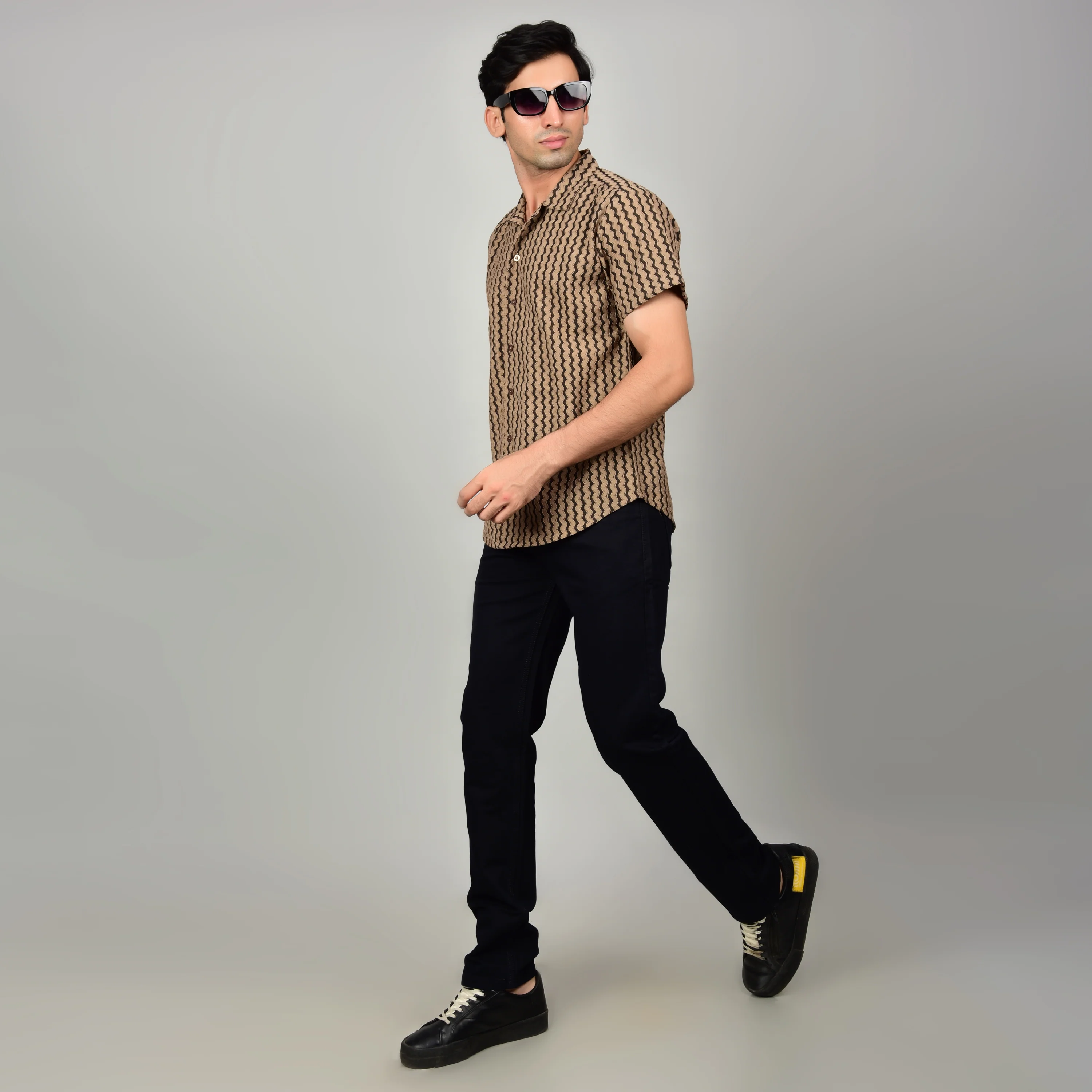 Men's Textured Brown Casual Shirt - Image 5