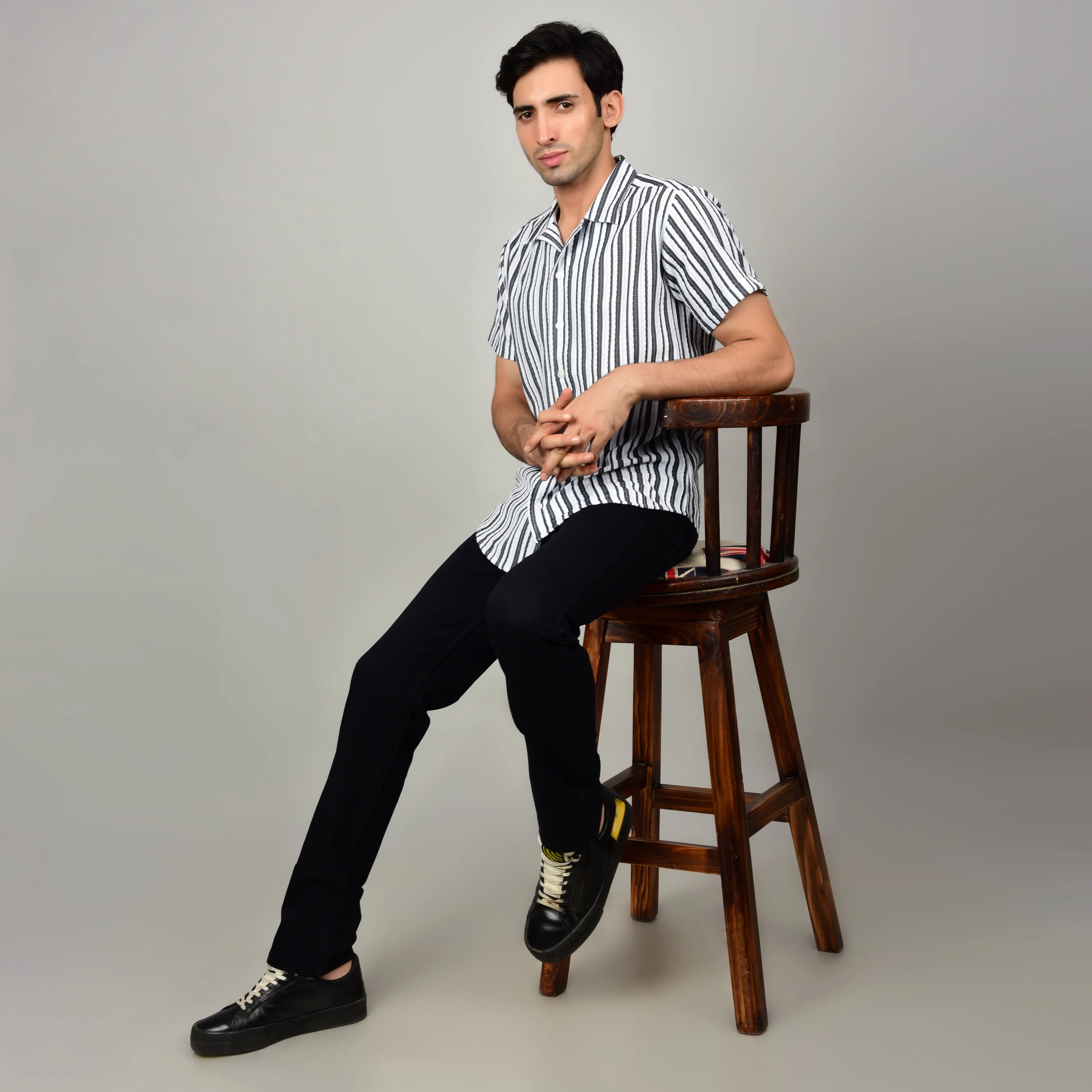Men's Textured Classic Black & White Shirt - Image 7