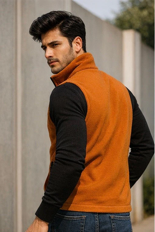 Men's Half Sleeves Cotton Blend Hoodie - Image 4